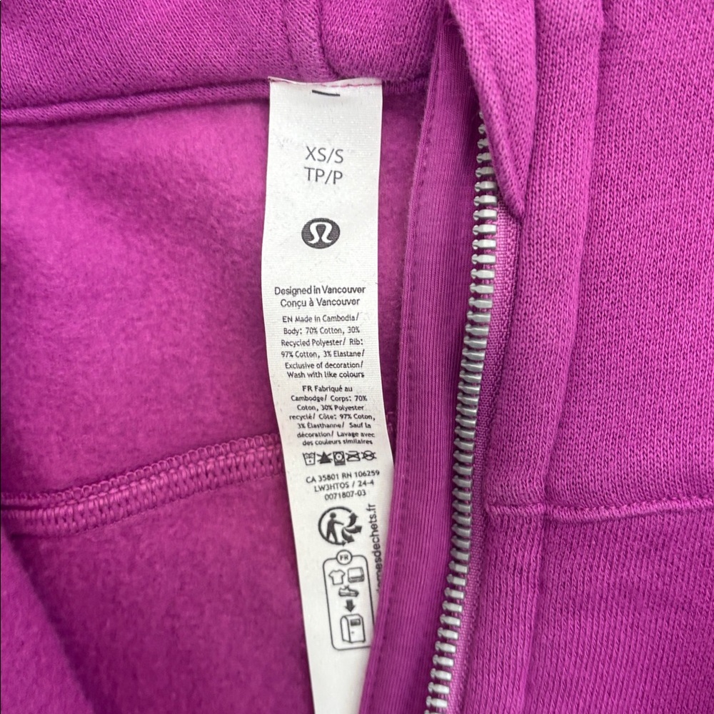 Lululemon scuba half zip like new never worn - Picture 2 of 2